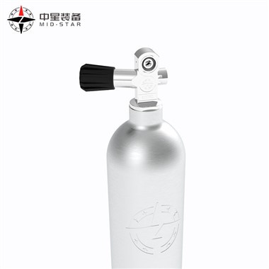 Aliminyòm 100 plonje tank